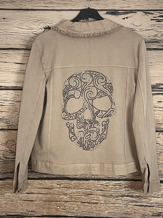 Jeansjacke mit Skull
