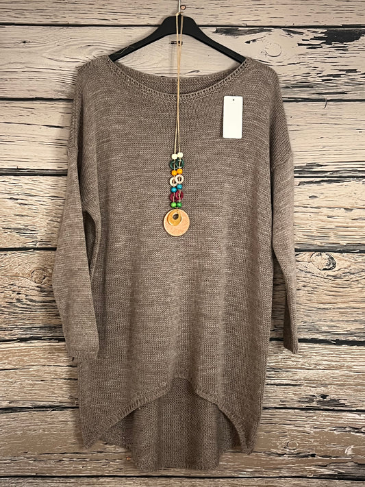 Feinstrickpullover mit Kette